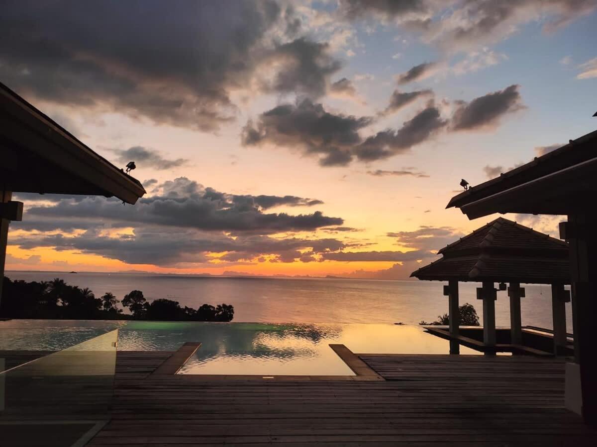 Luxury Seaview & Sunset 100m From The Villa *